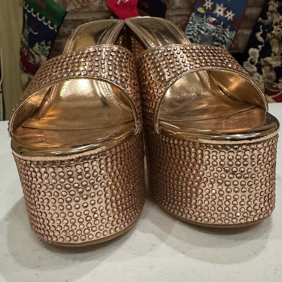 Olivia rose gold rhinestoned platform heels / size 9 / Excellent condition - Picture 7 of 14